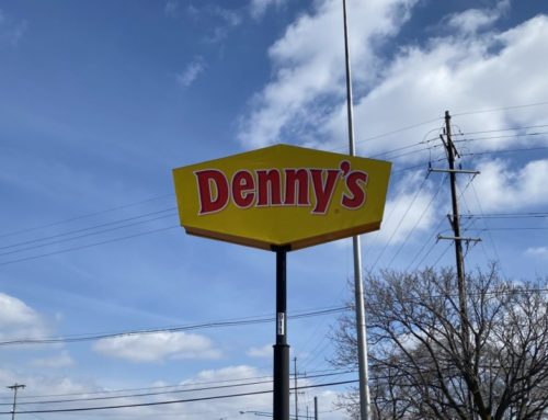 Denny’s Pylon Sign Flex Faces